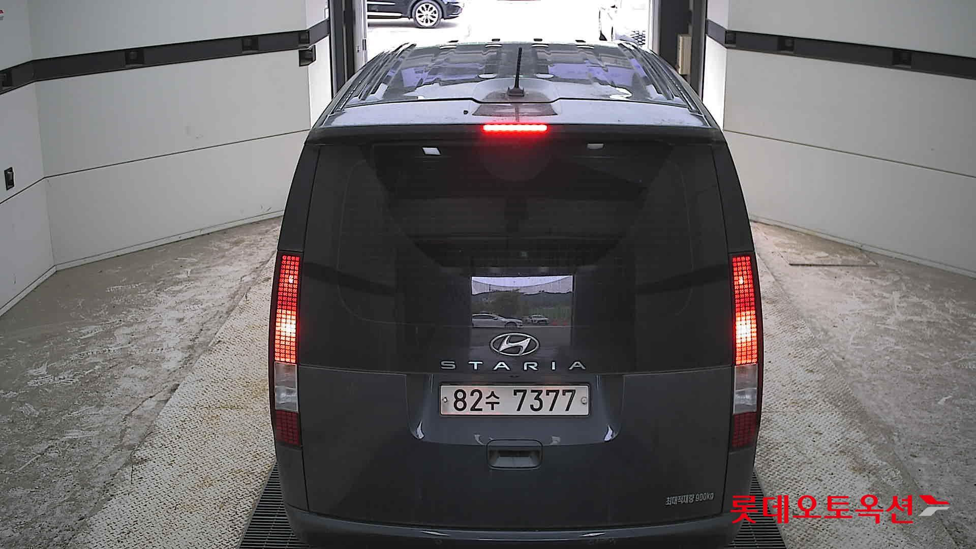 2022 - hyundai staria