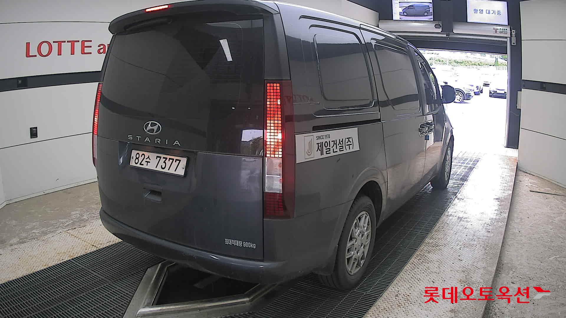 2022 - hyundai staria