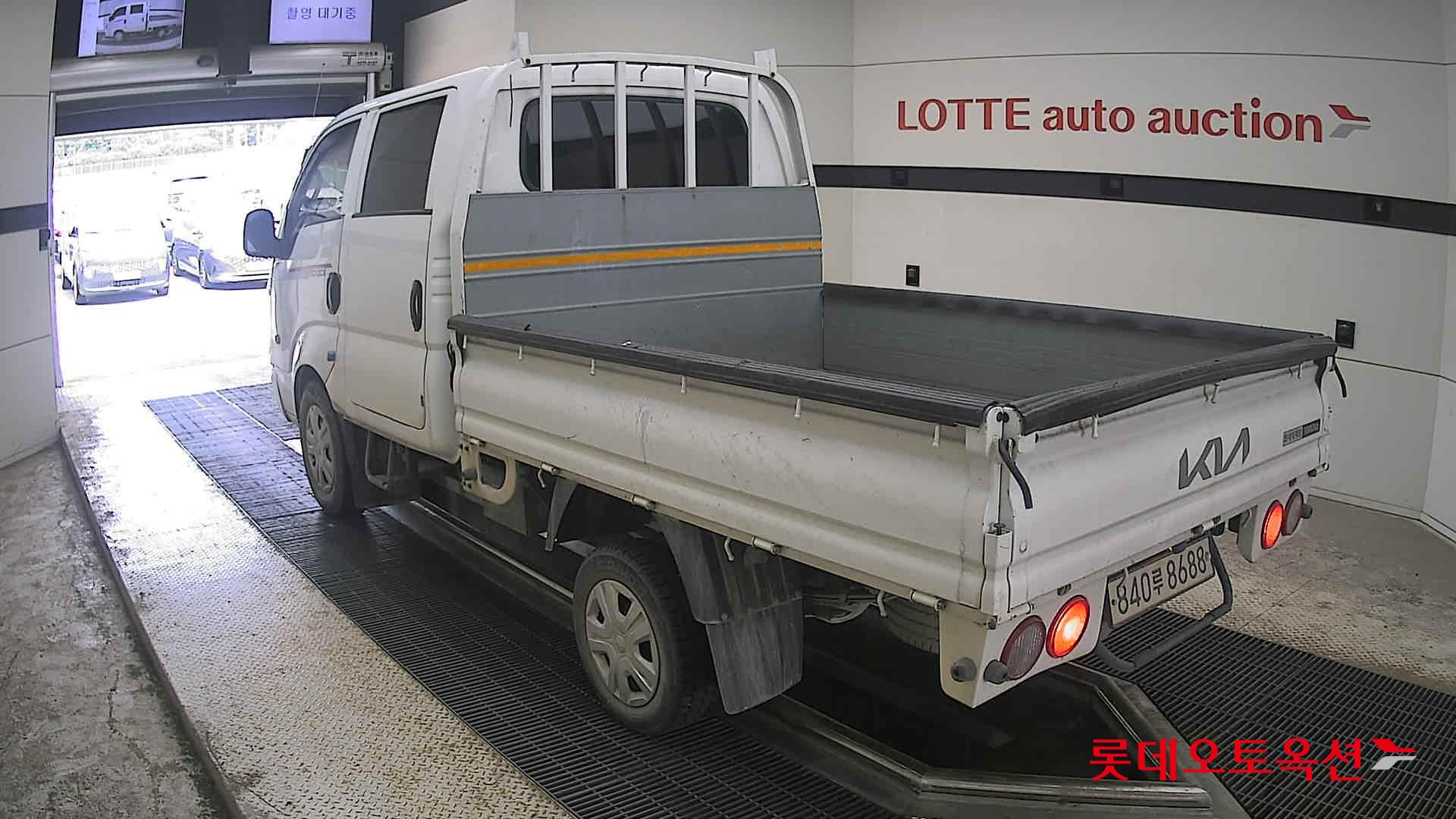 2022 - kia bongo