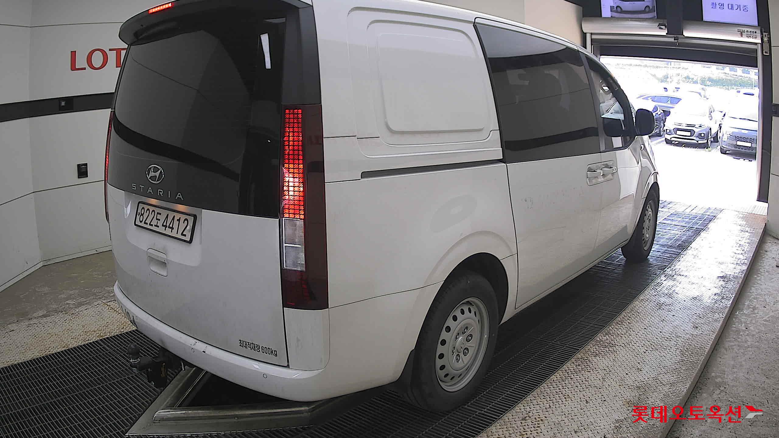 2022 - hyundai staria
