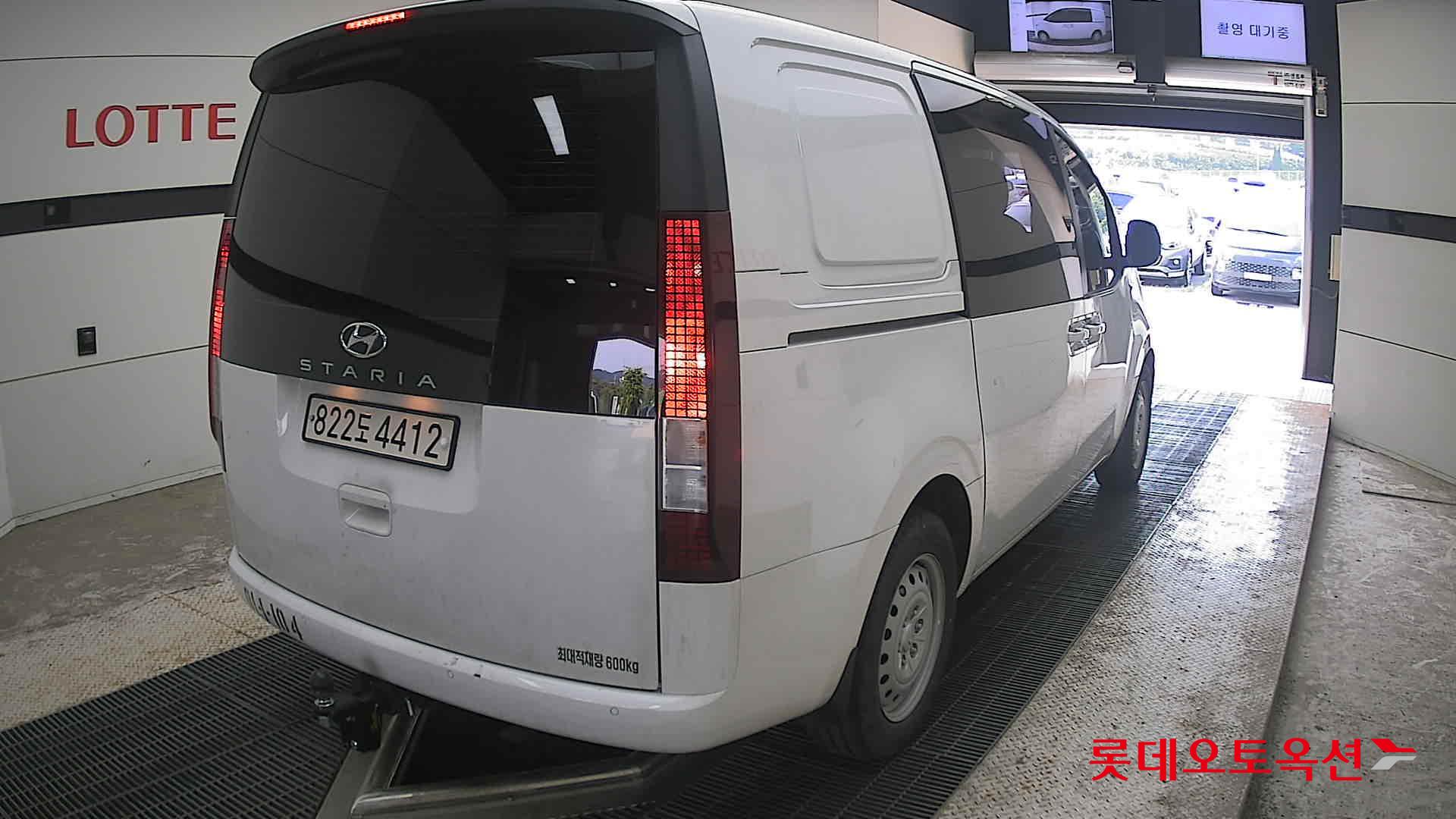 2022 - hyundai staria