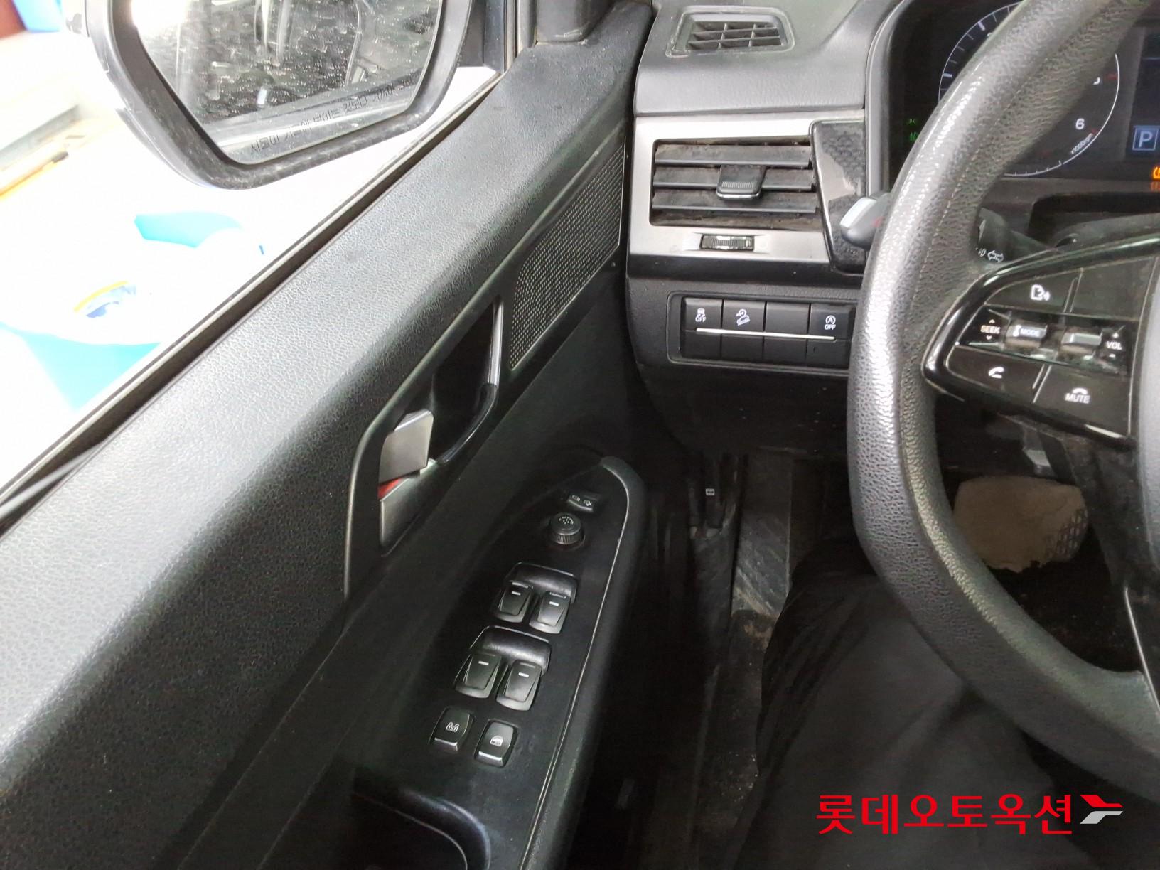 2022 - ssangyong rexton