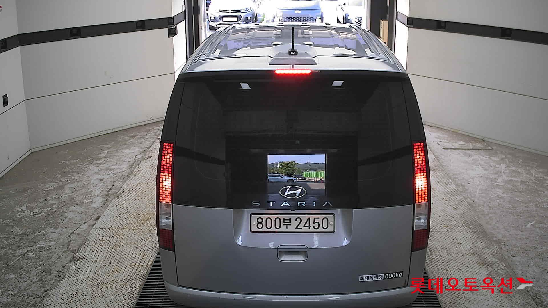 2024 - hyundai staria