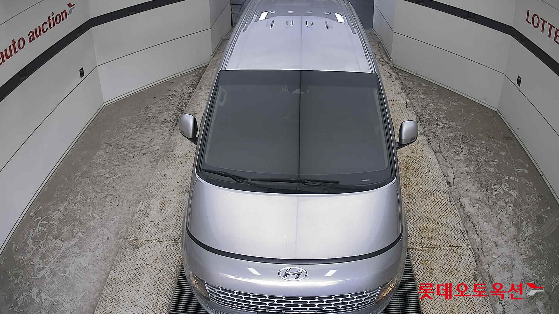 2024 - hyundai staria