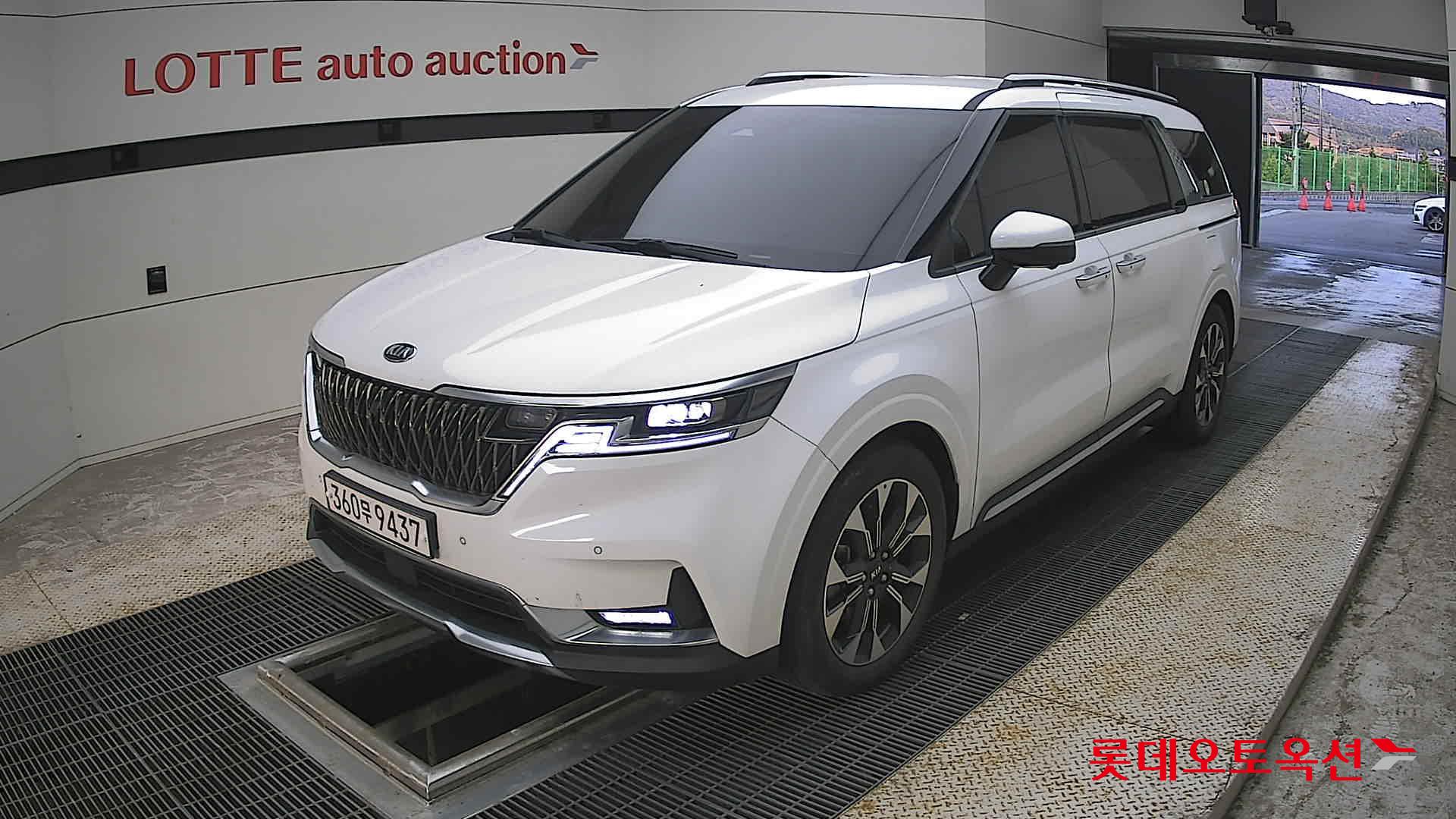 2021 - kia carnival