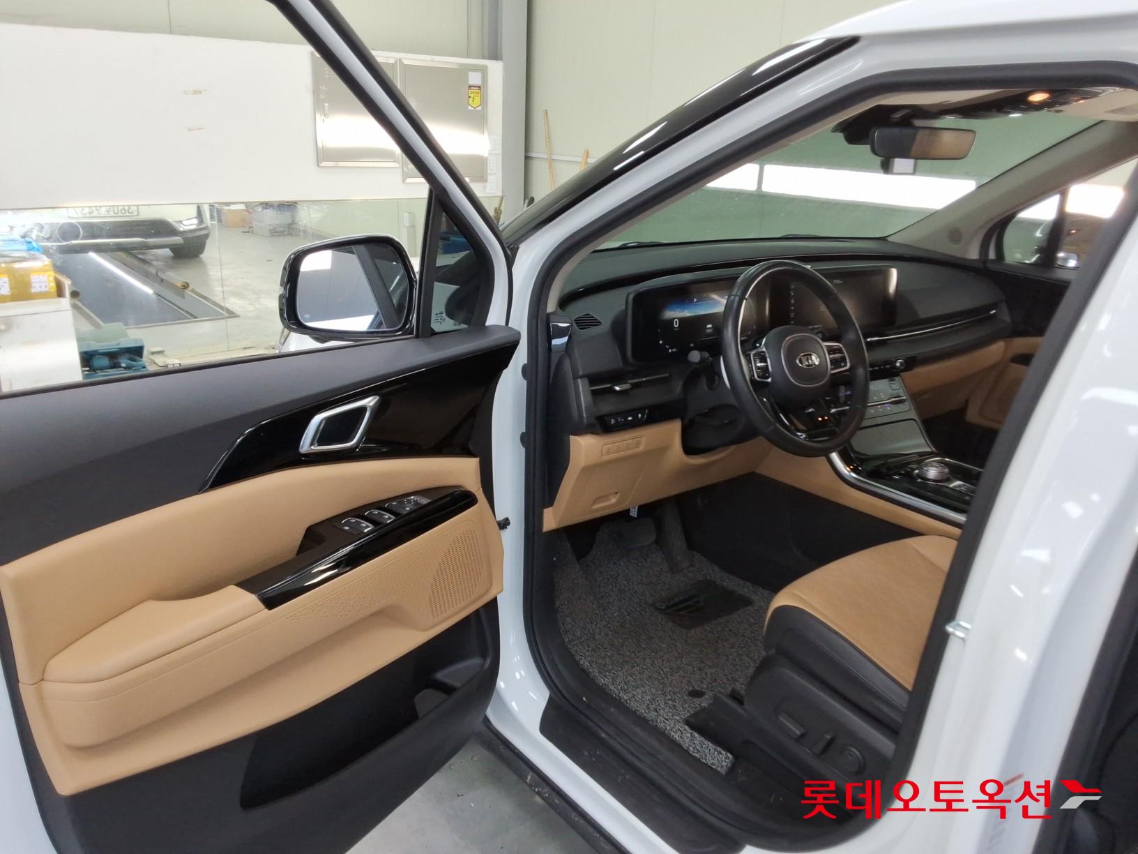 2021 - kia carnival