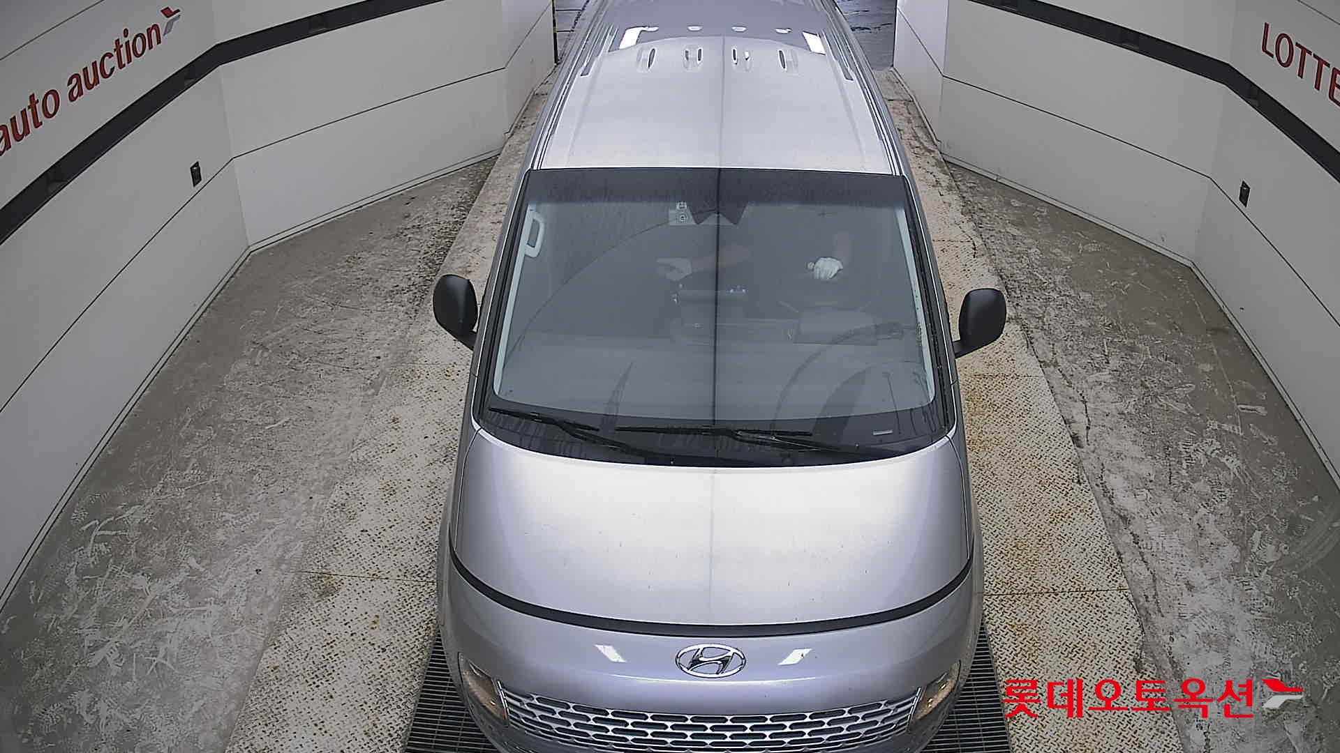 2022 - hyundai staria