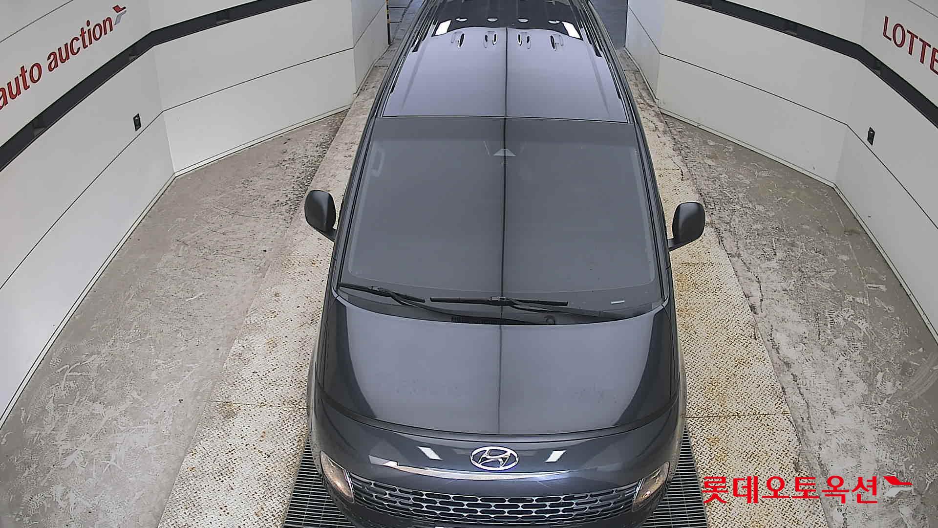 2022 - hyundai staria