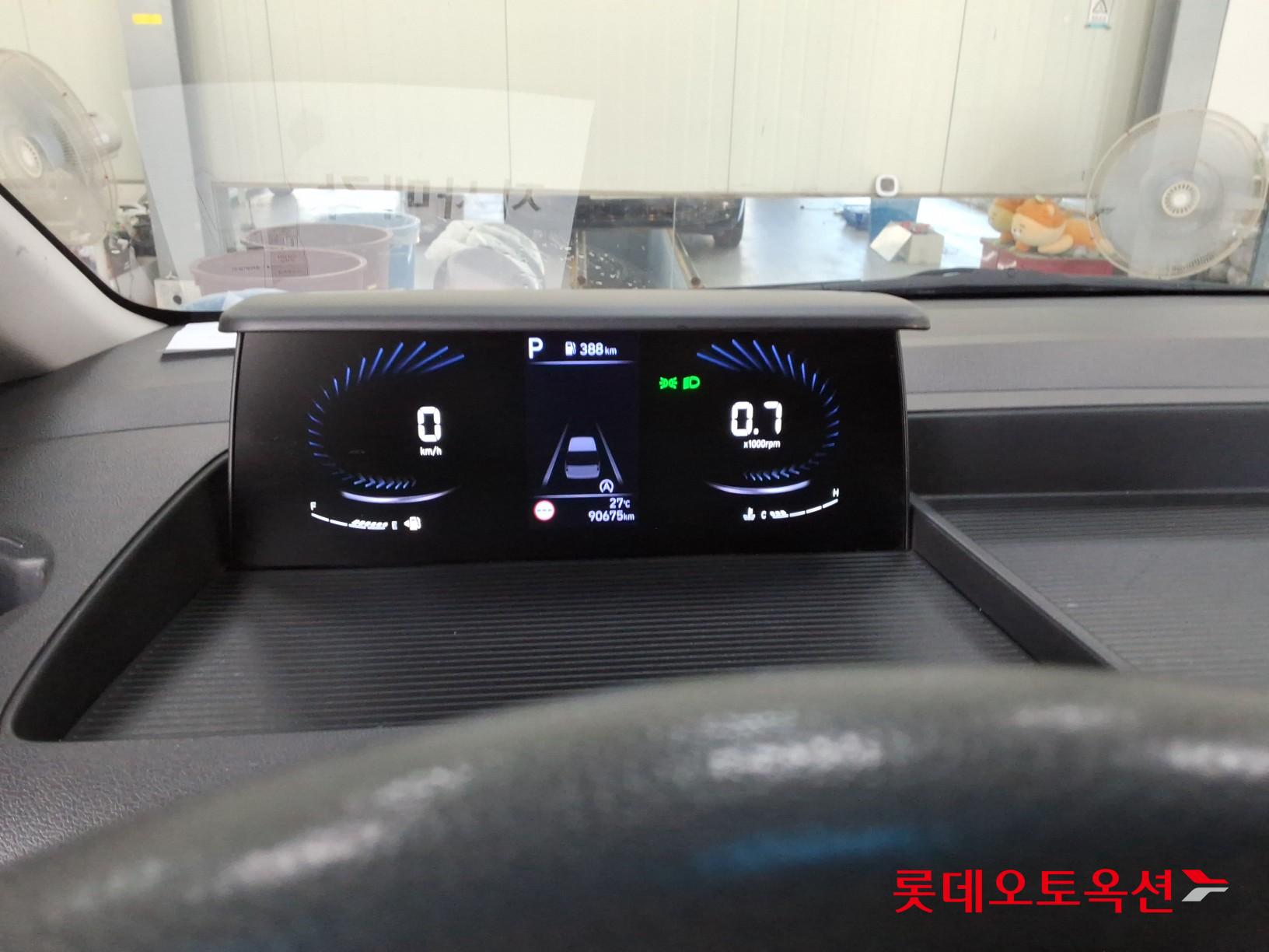 2022 - hyundai staria