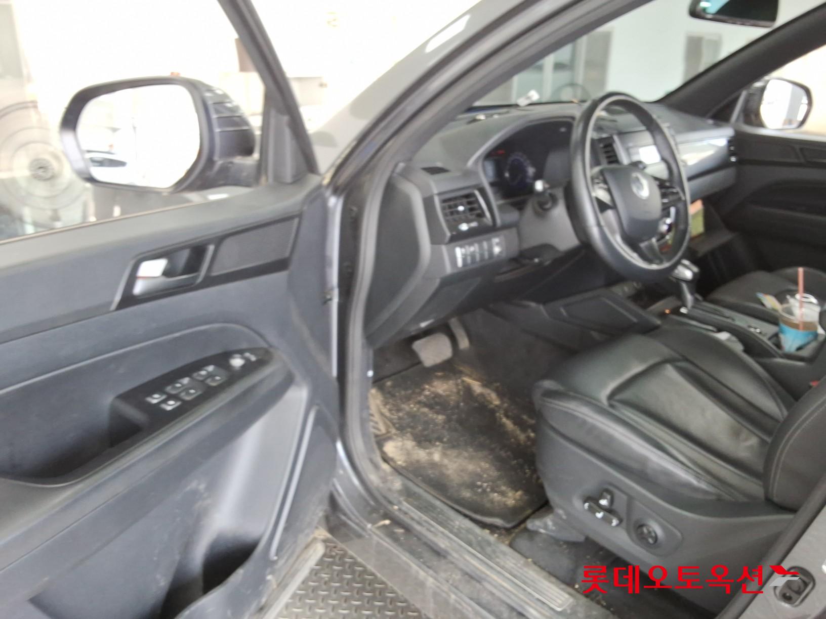 2020 - ssangyong rexton