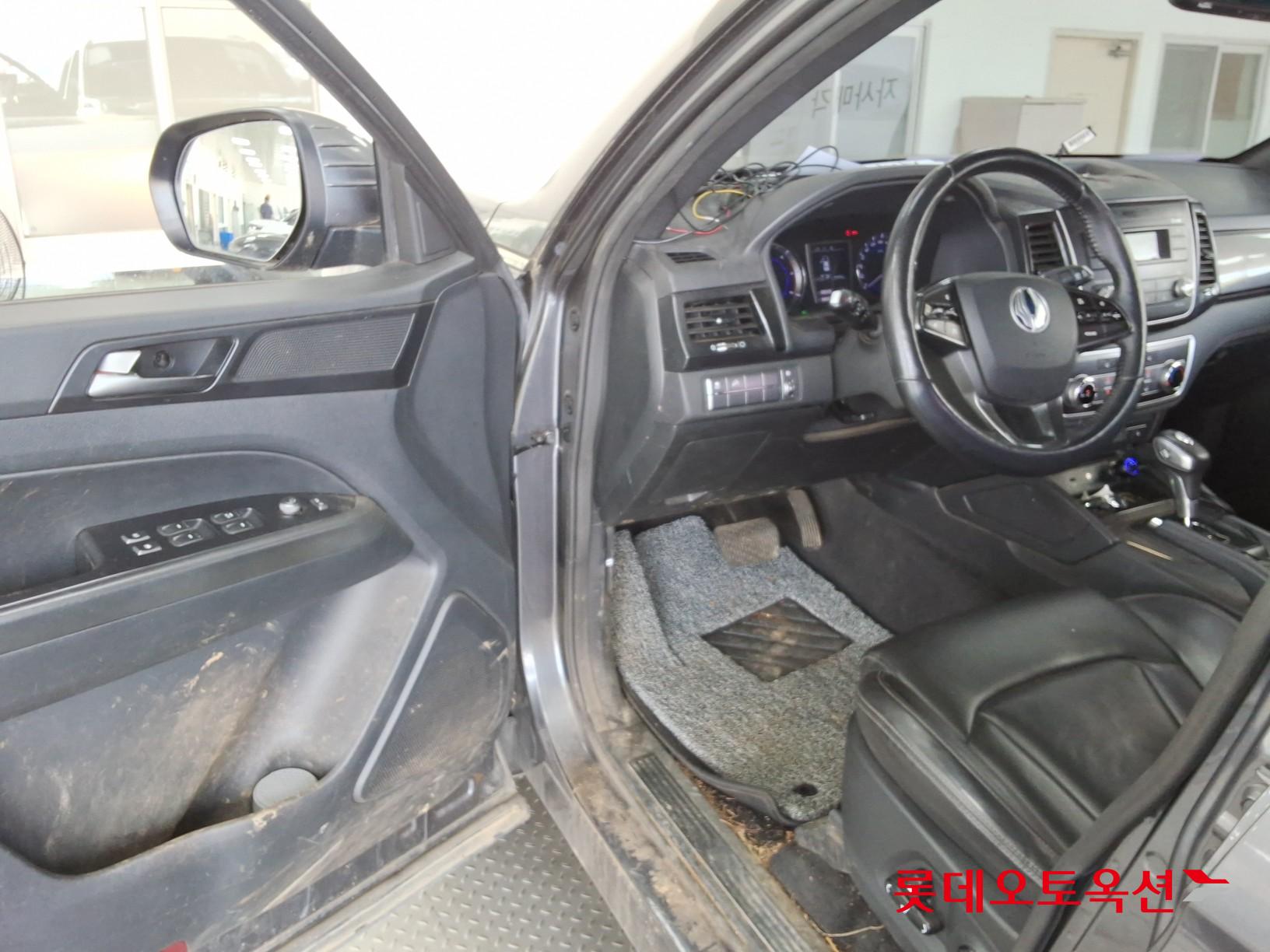 2020 - ssangyong rexton