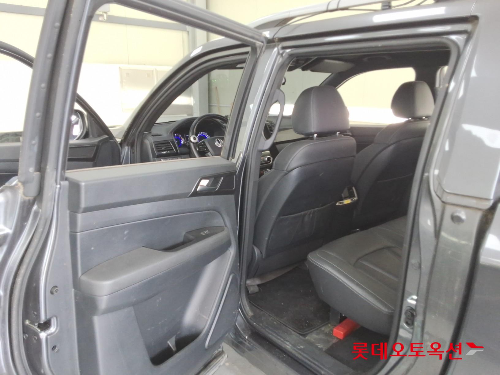 2020 - ssangyong rexton