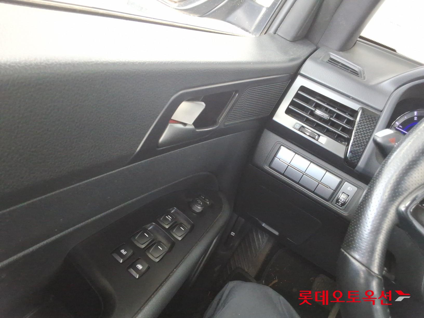 2020 - ssangyong rexton