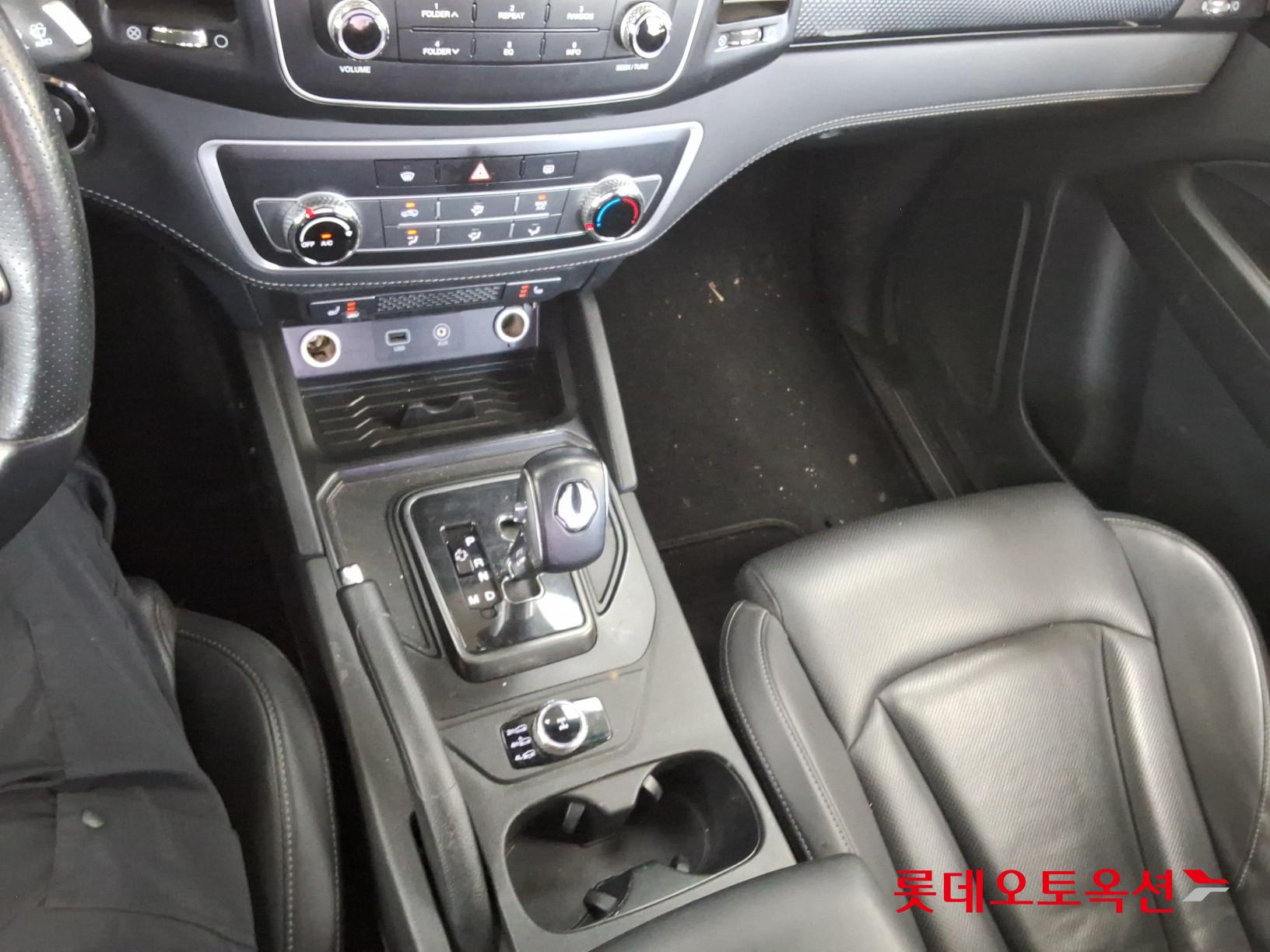 2020 - ssangyong rexton