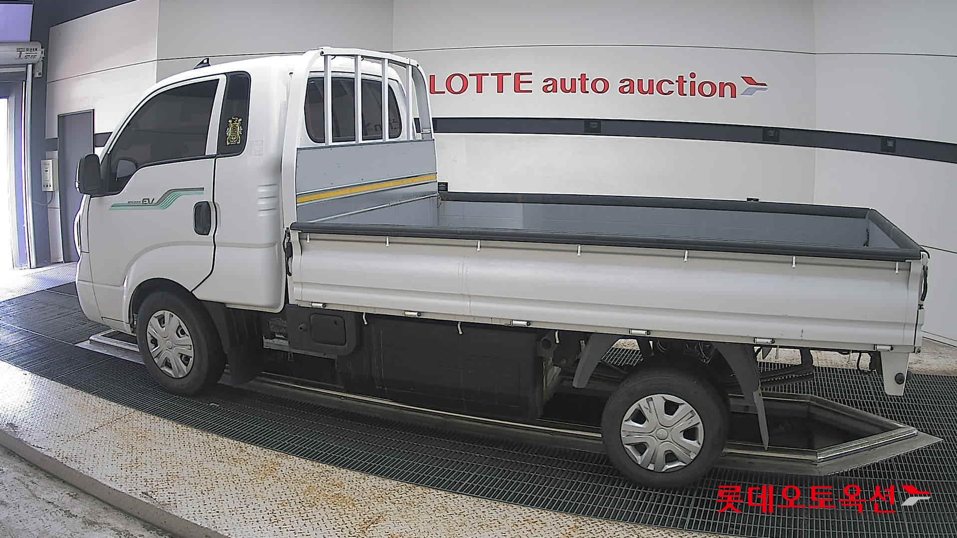 2022 - kia bongo