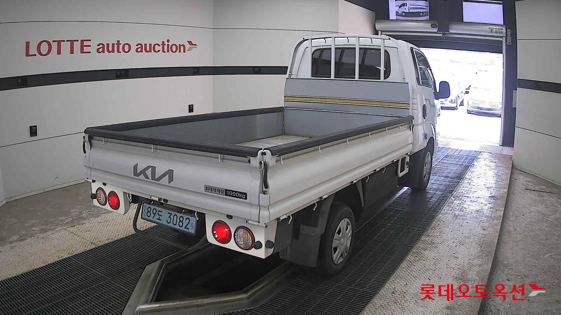 2022 - kia bongo