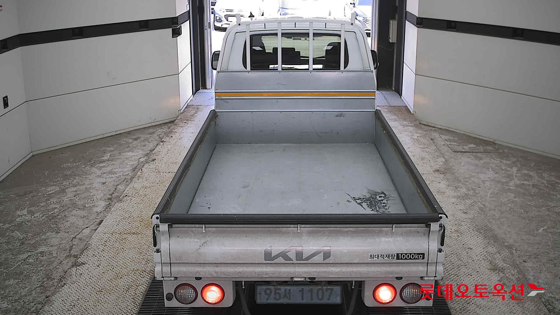 2023 - kia bongo