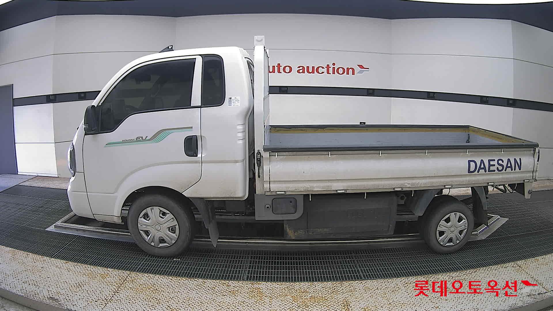 2023 - kia bongo