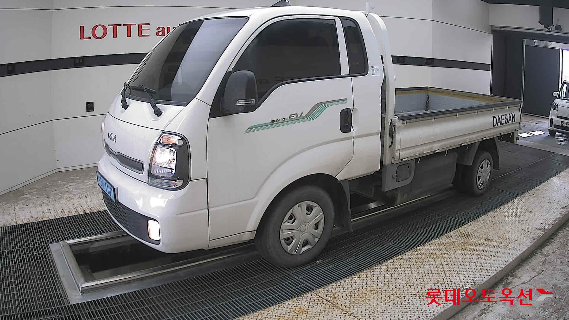 2023 - kia bongo