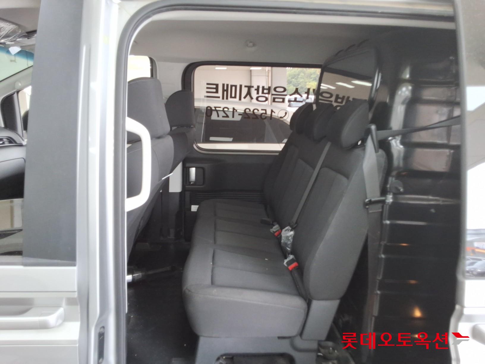 2023 - hyundai staria
