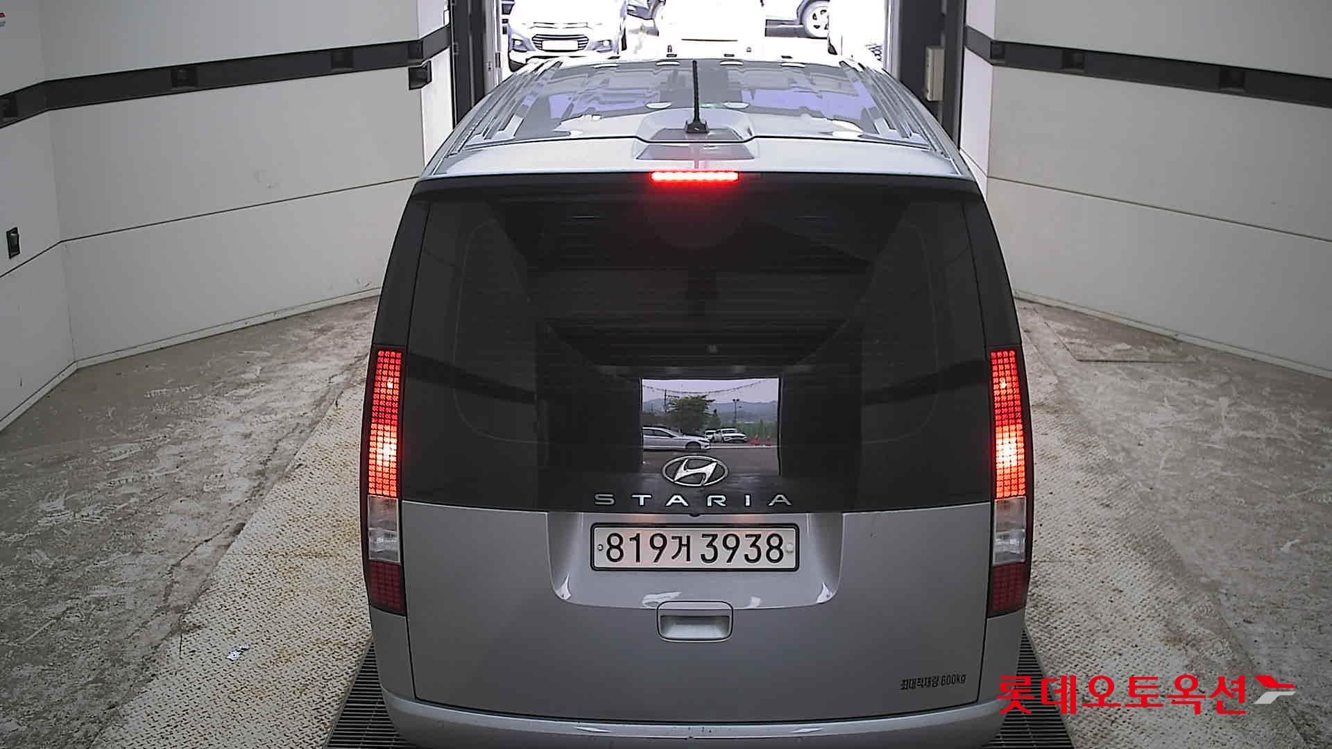 2022 - hyundai staria