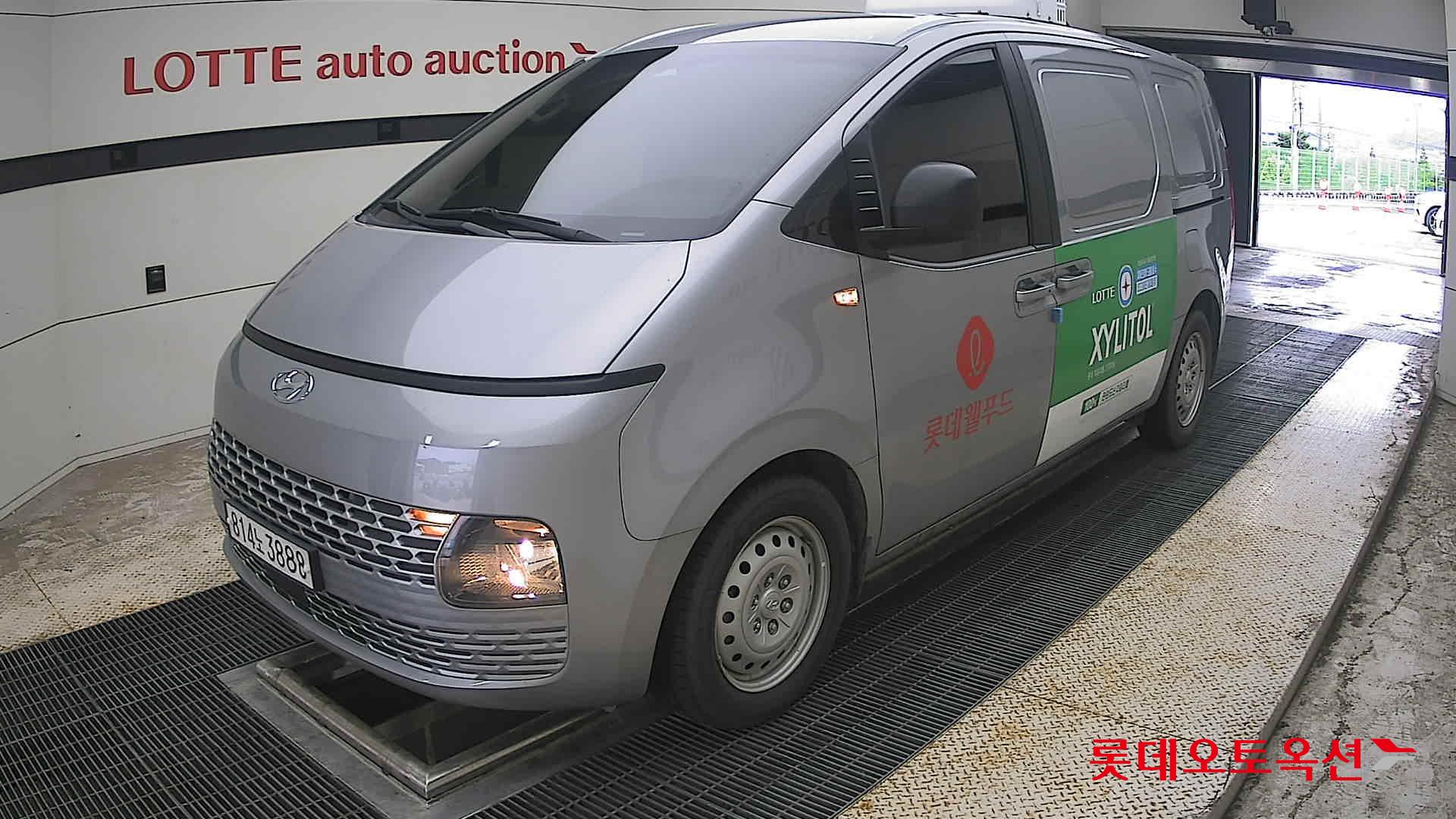 2024 - hyundai staria
