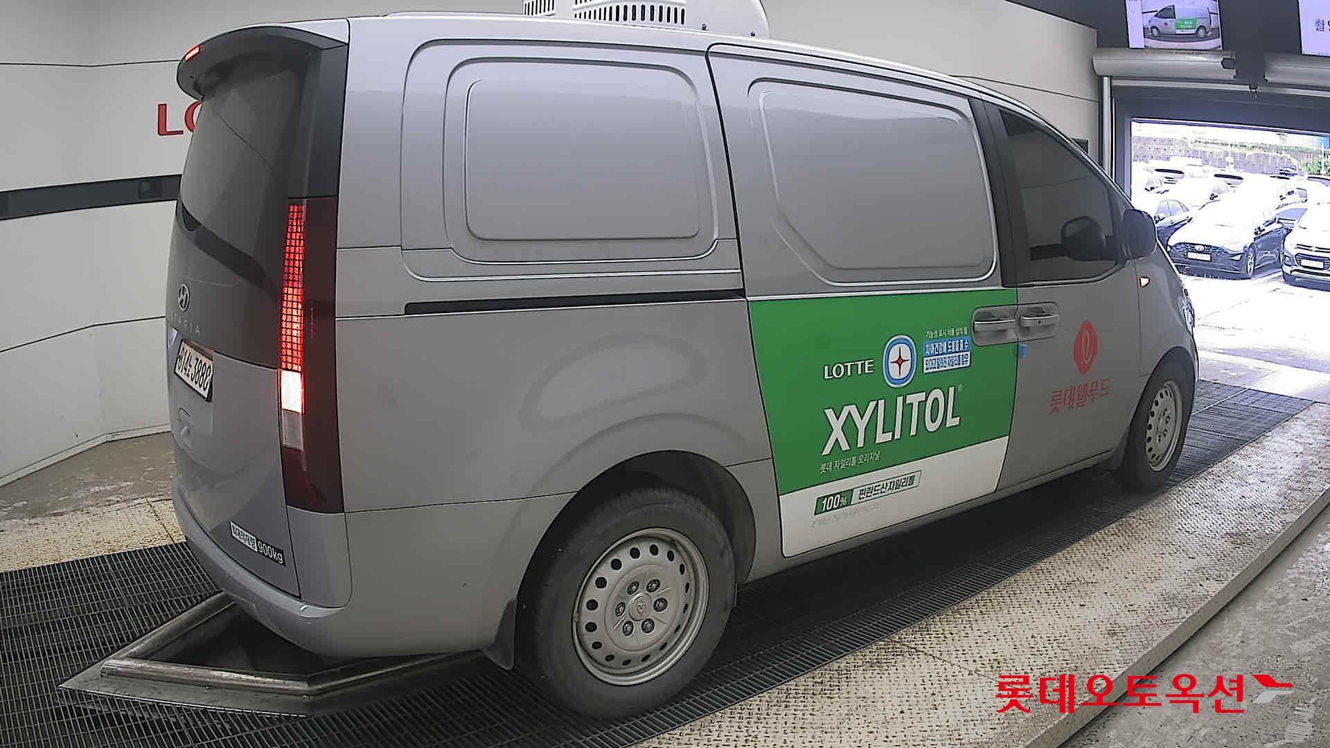 2024 - hyundai staria