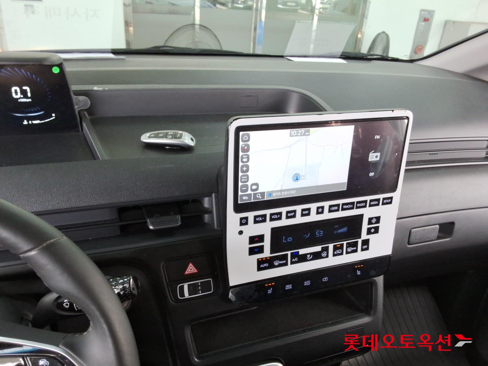 2022 - hyundai staria