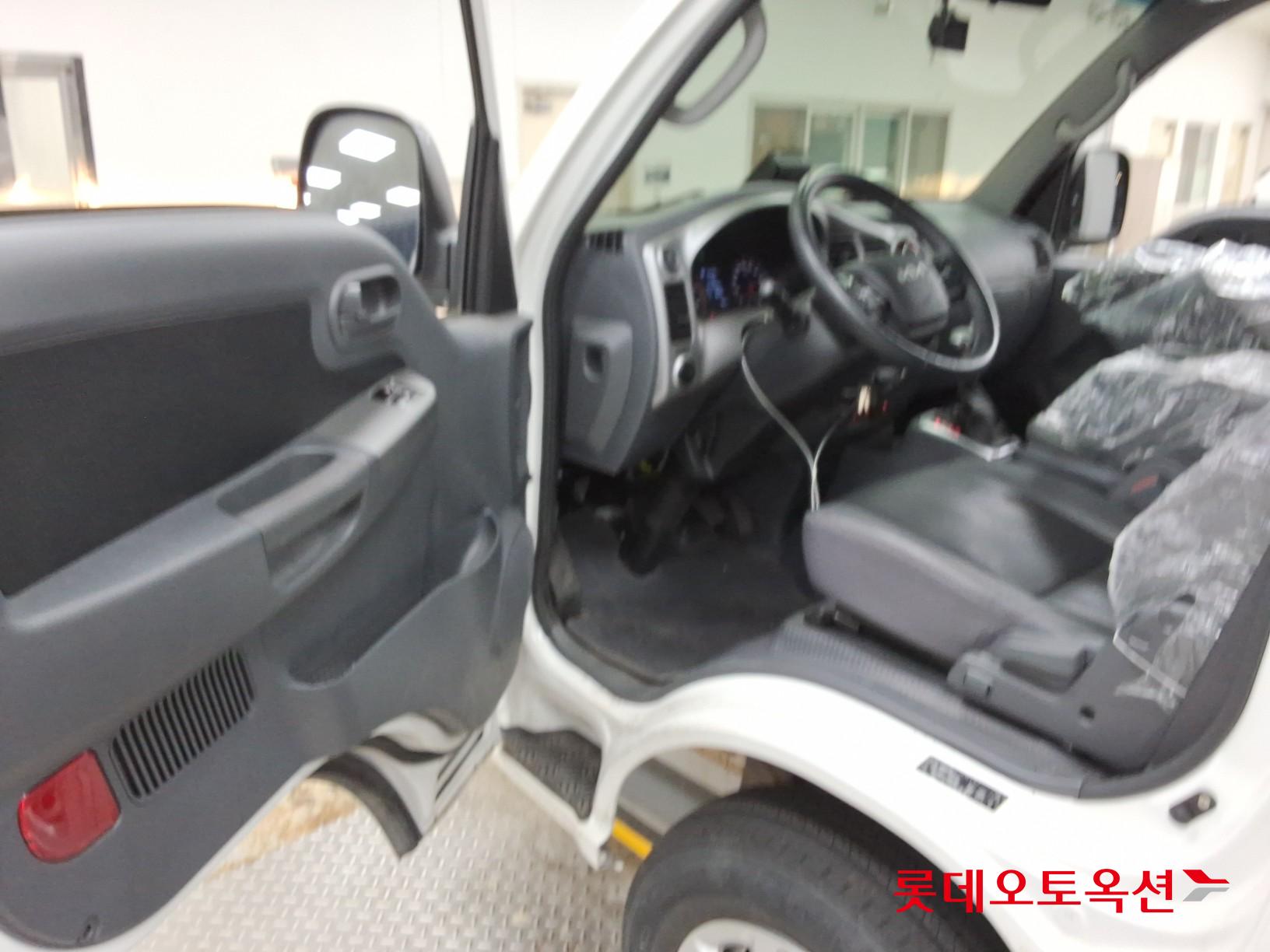 2023 - kia bongo