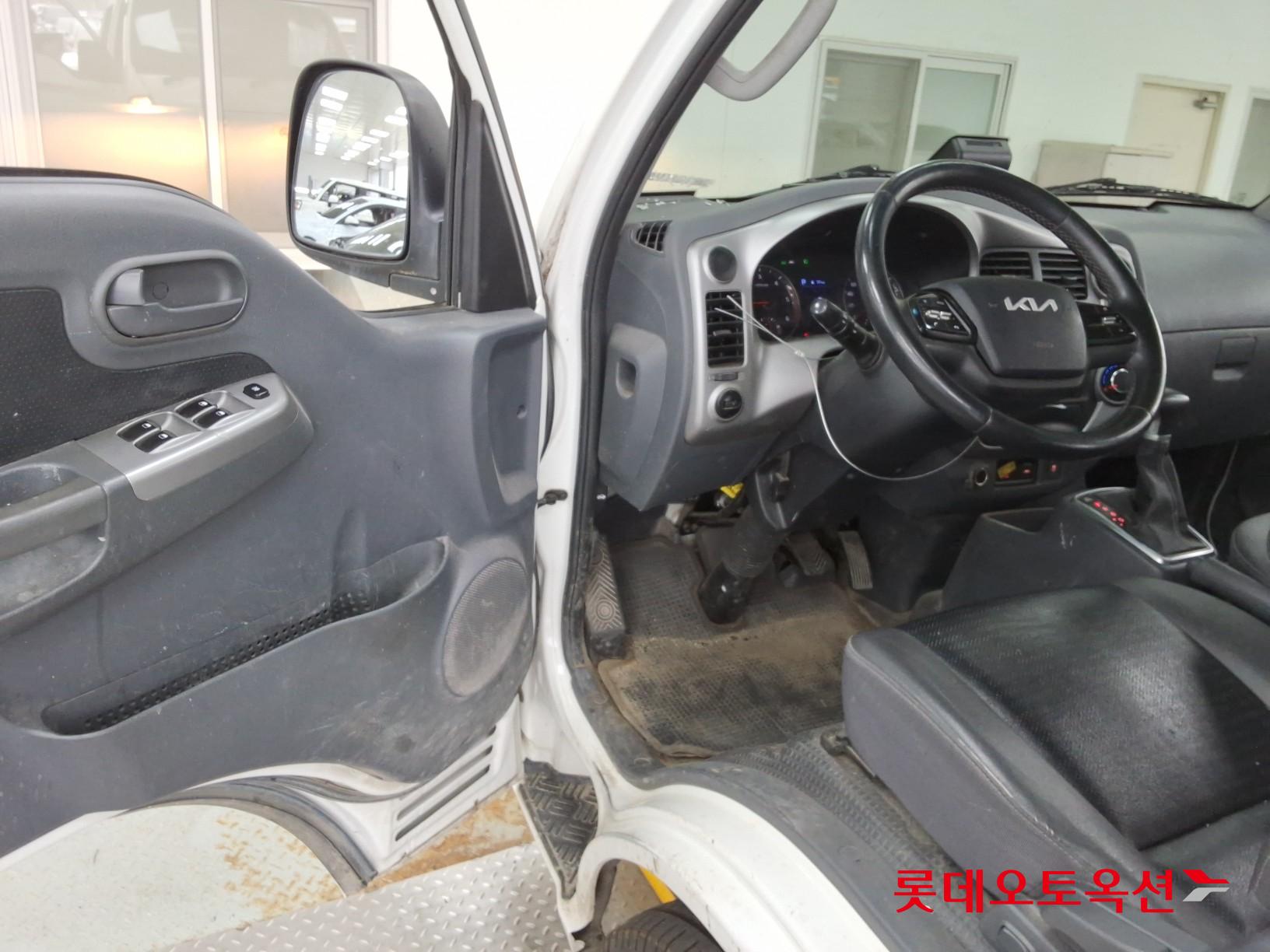 2022 - kia bongo