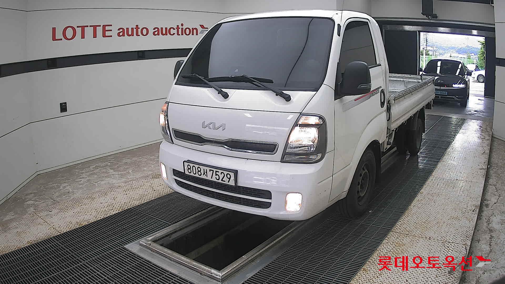 2023 - kia bongo