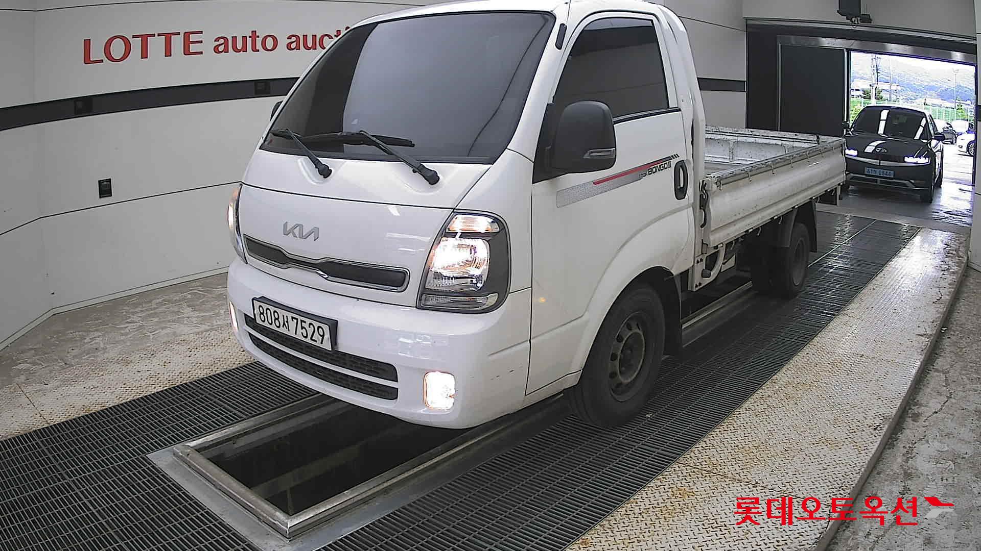 2023 - kia bongo