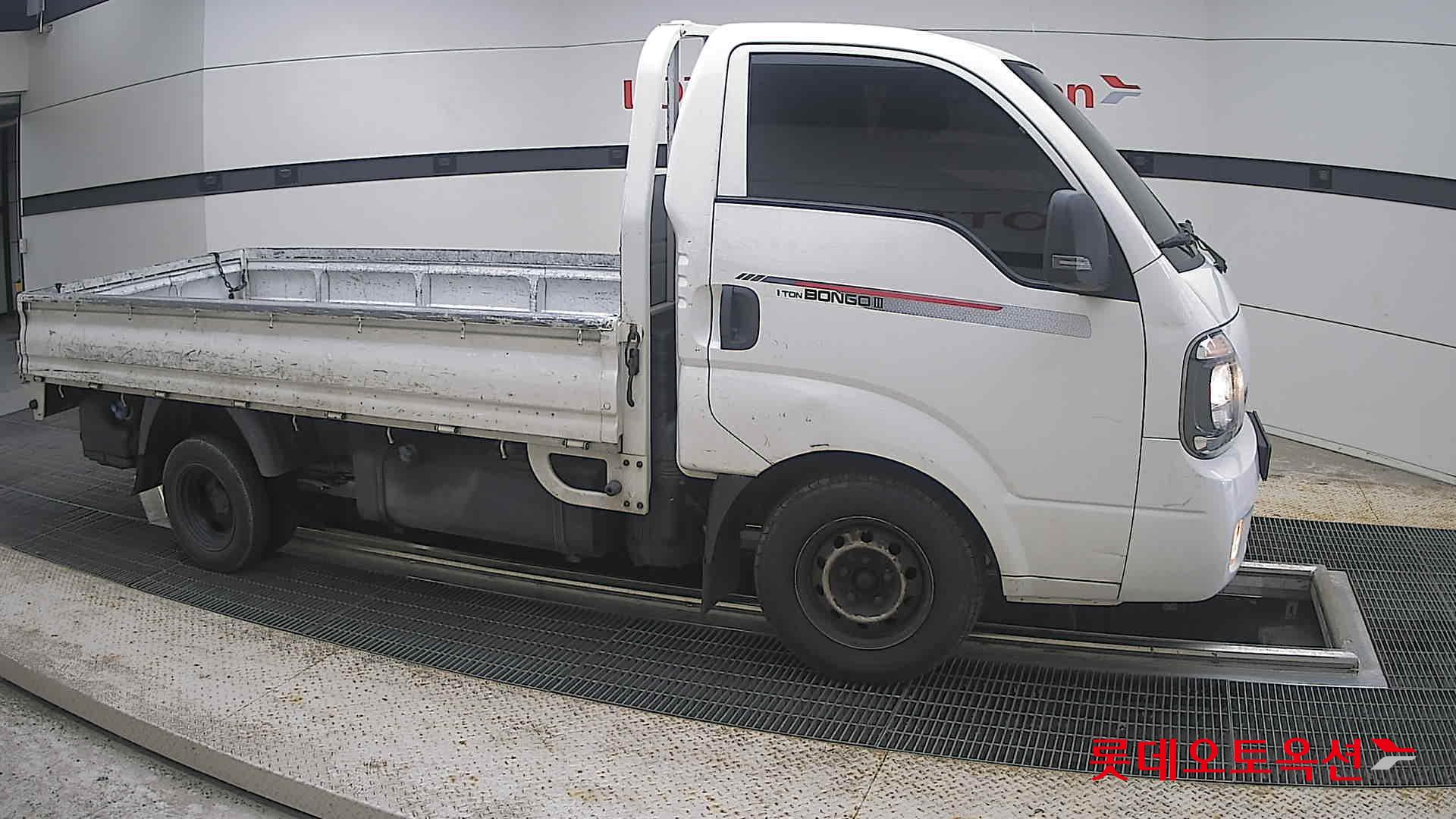 2023 - kia bongo