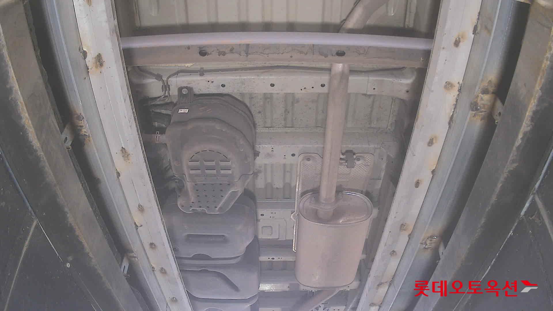 2022 - hyundai staria