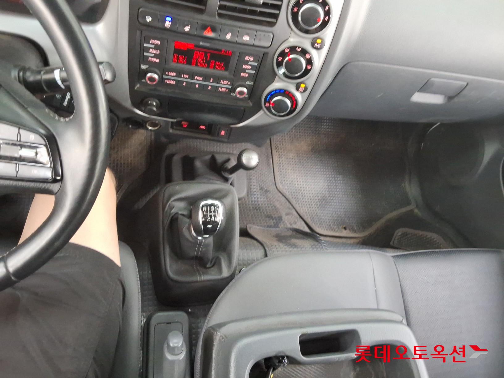 2023 - kia bongo