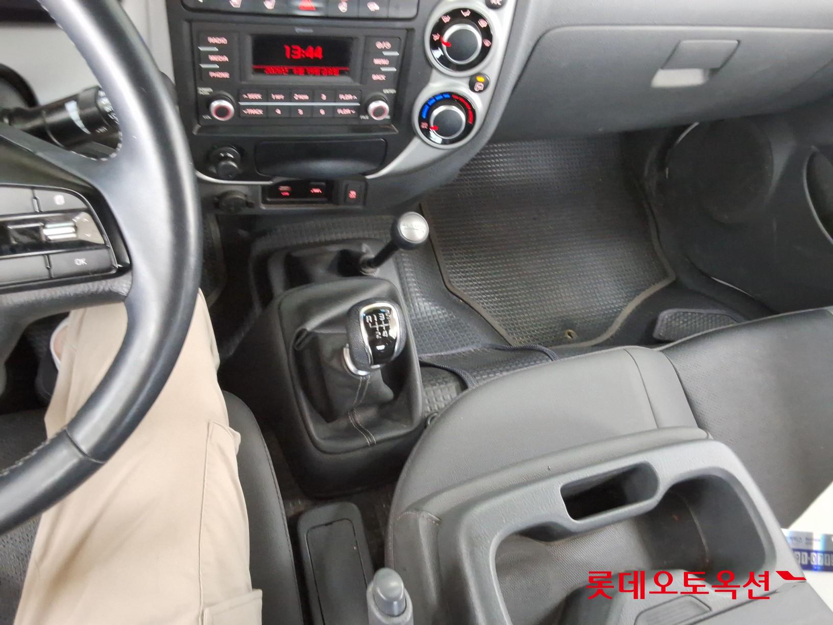 2023 - kia bongo