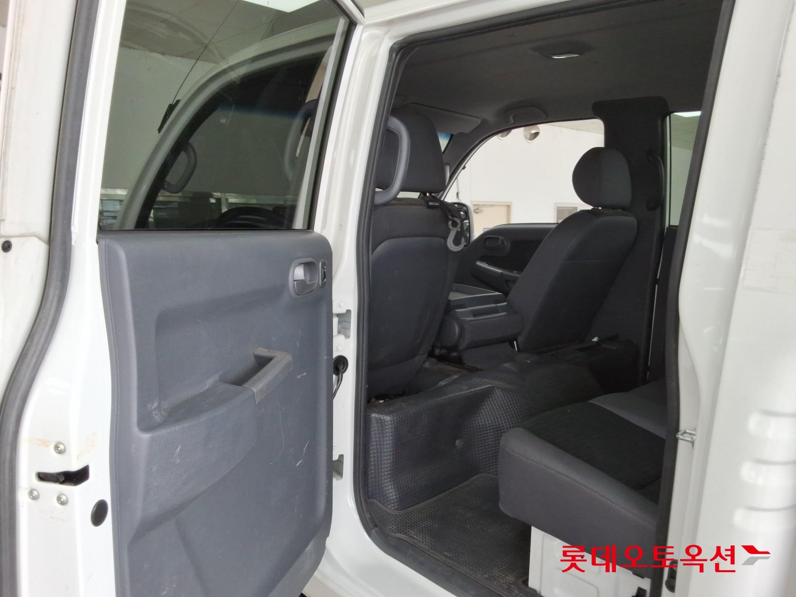 2023 - kia bongo