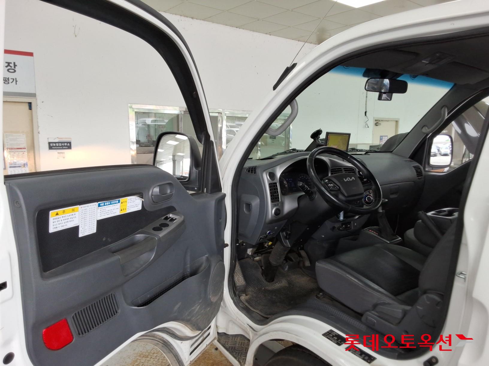 2022 - kia bongo