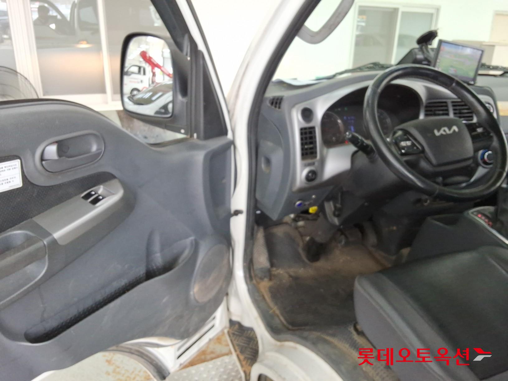 2022 - kia bongo