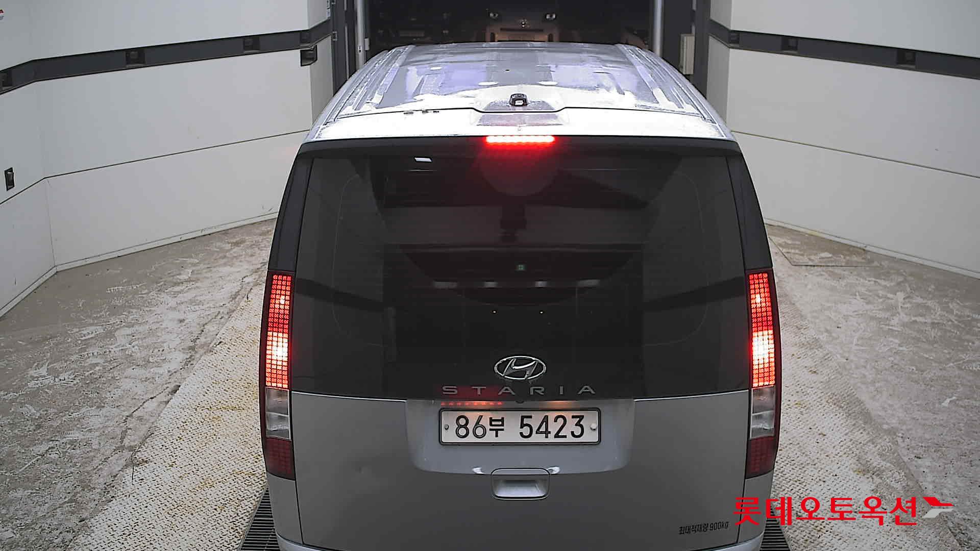 2022 - hyundai staria