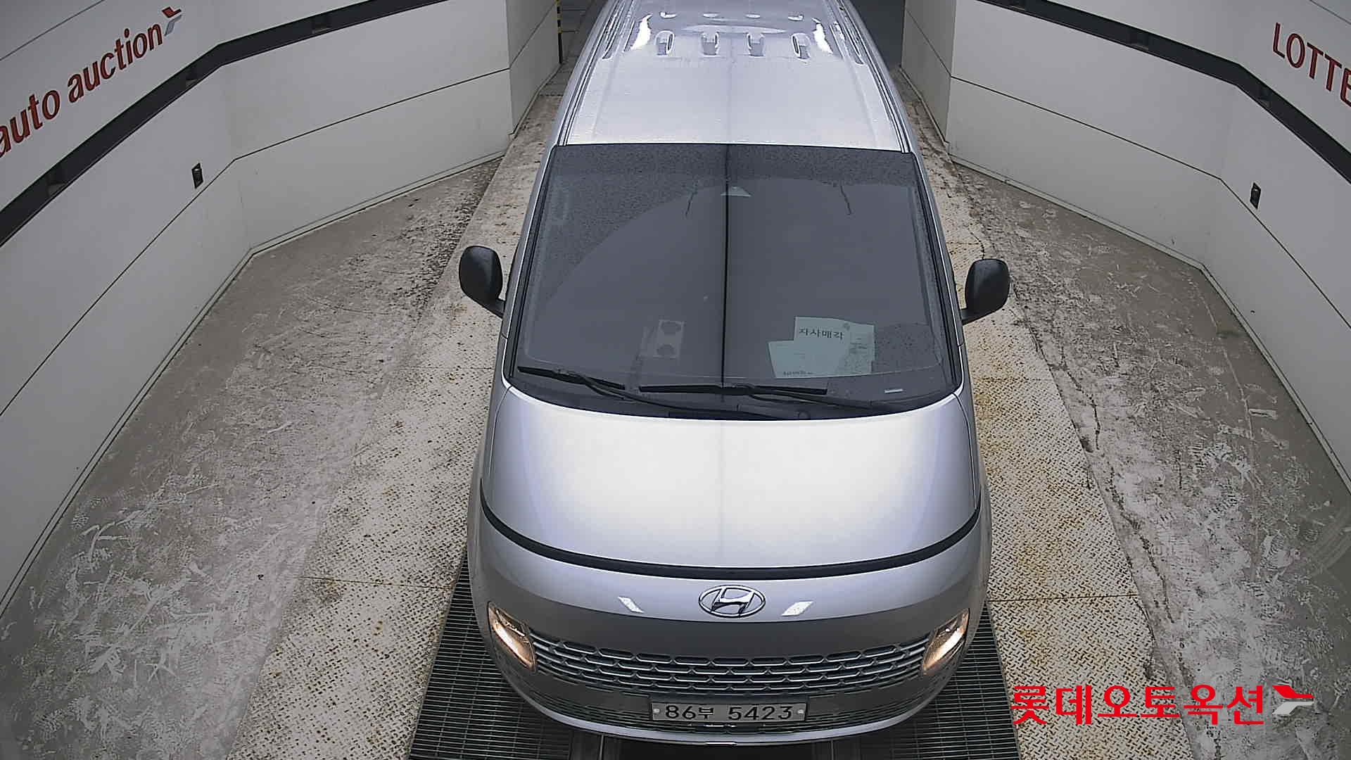 2022 - hyundai staria