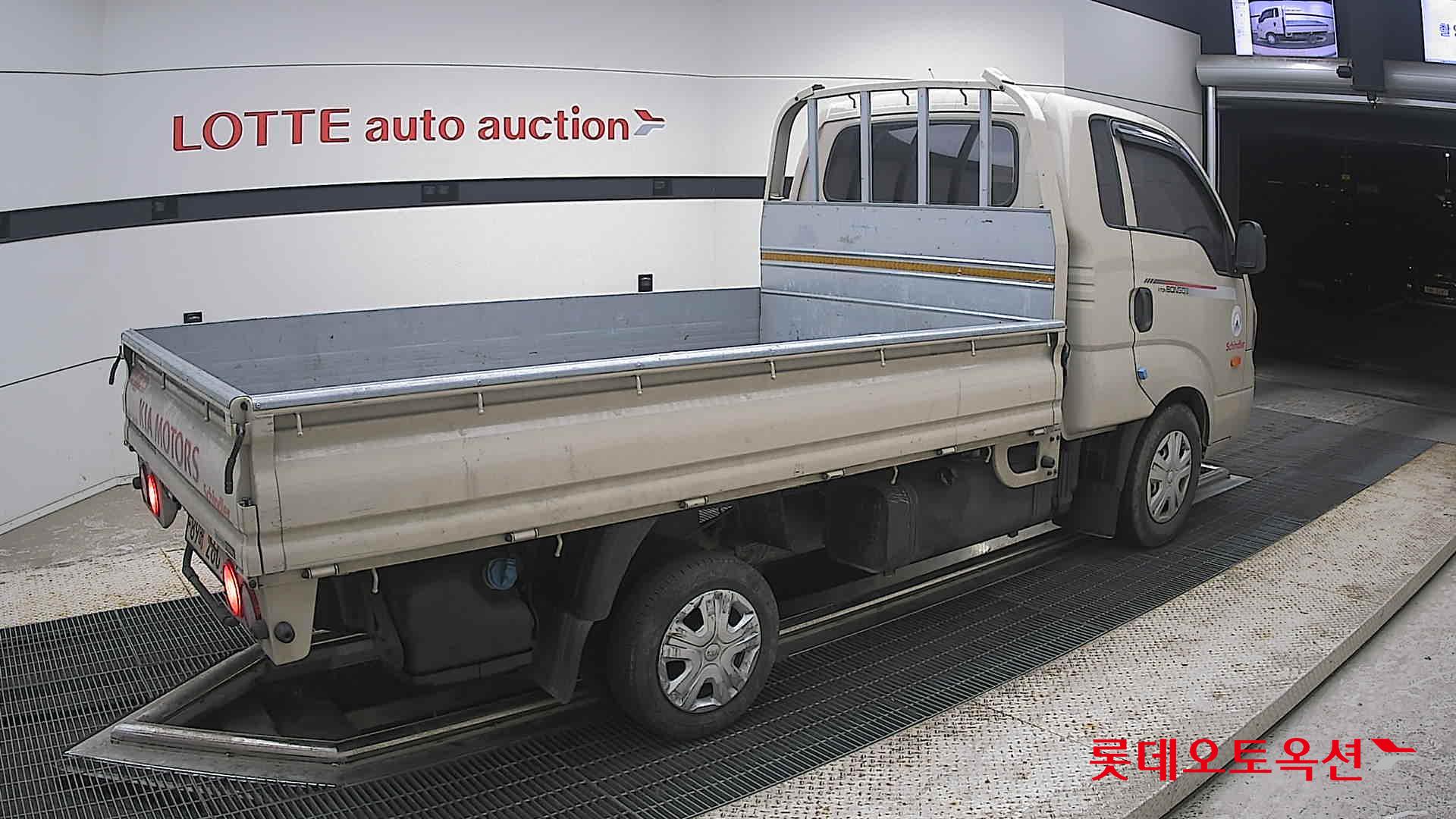 2021 - kia bongo