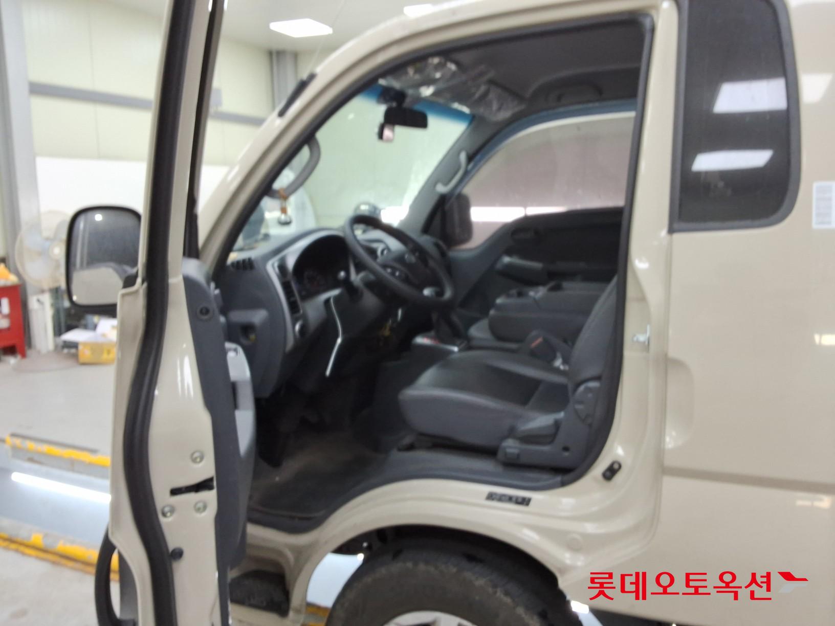 2021 - kia bongo