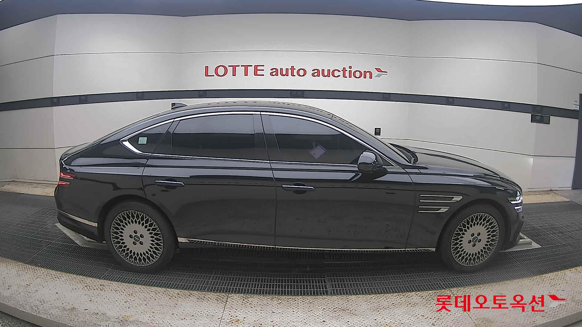 2022 - genesis g80