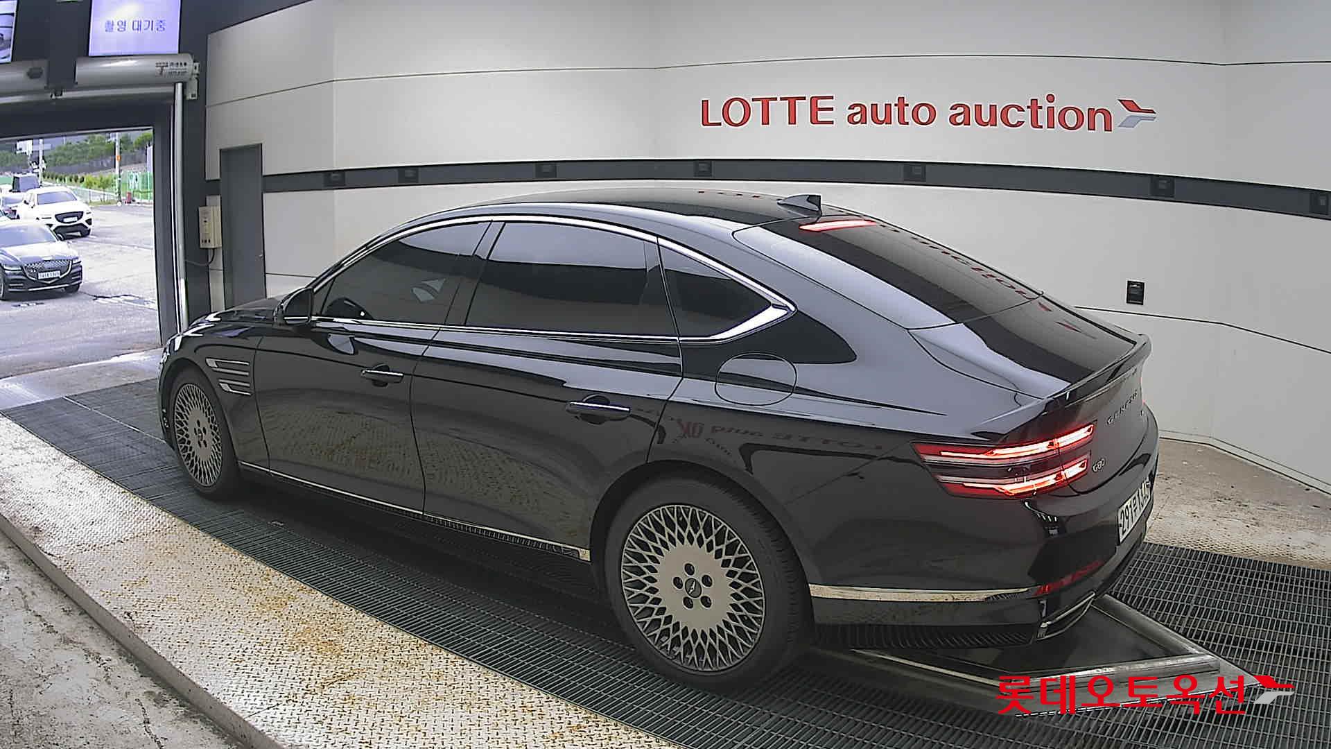2022 - genesis g80
