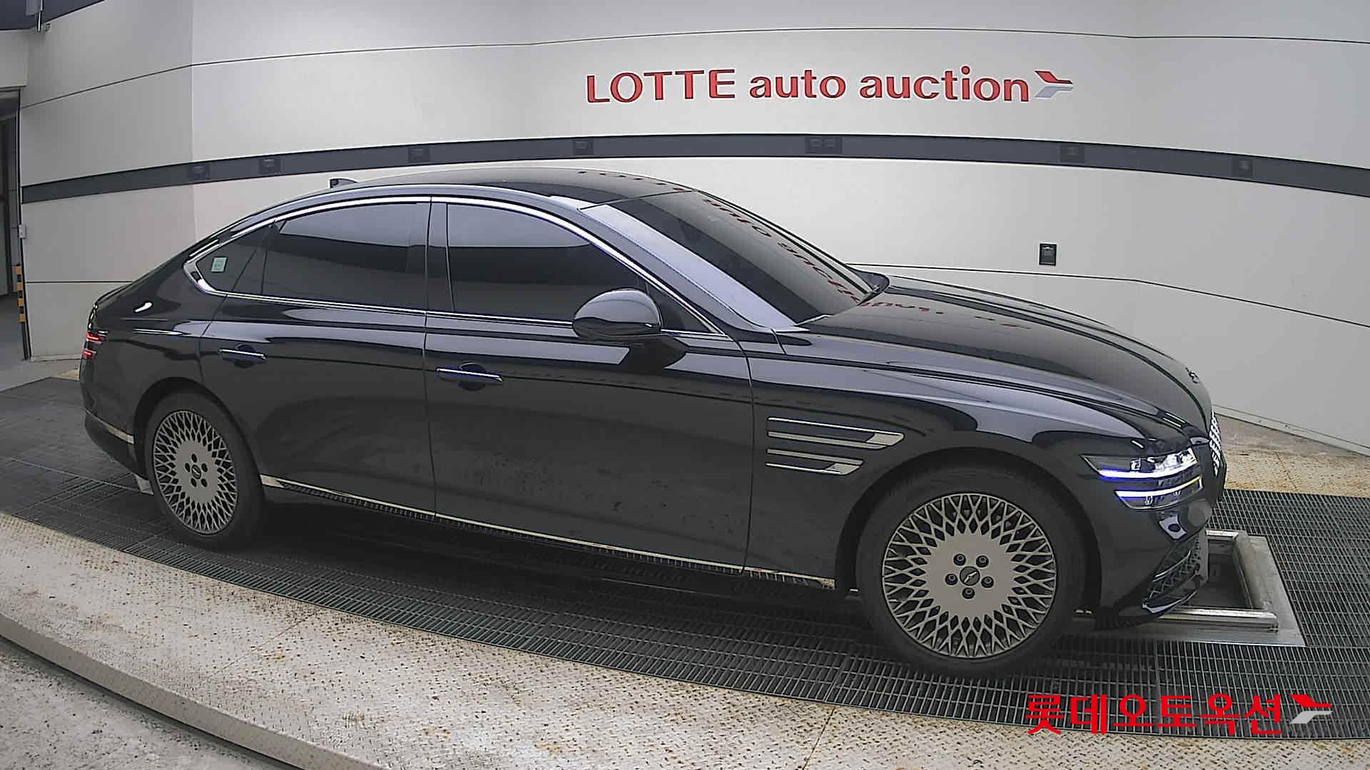 2022 - genesis g80