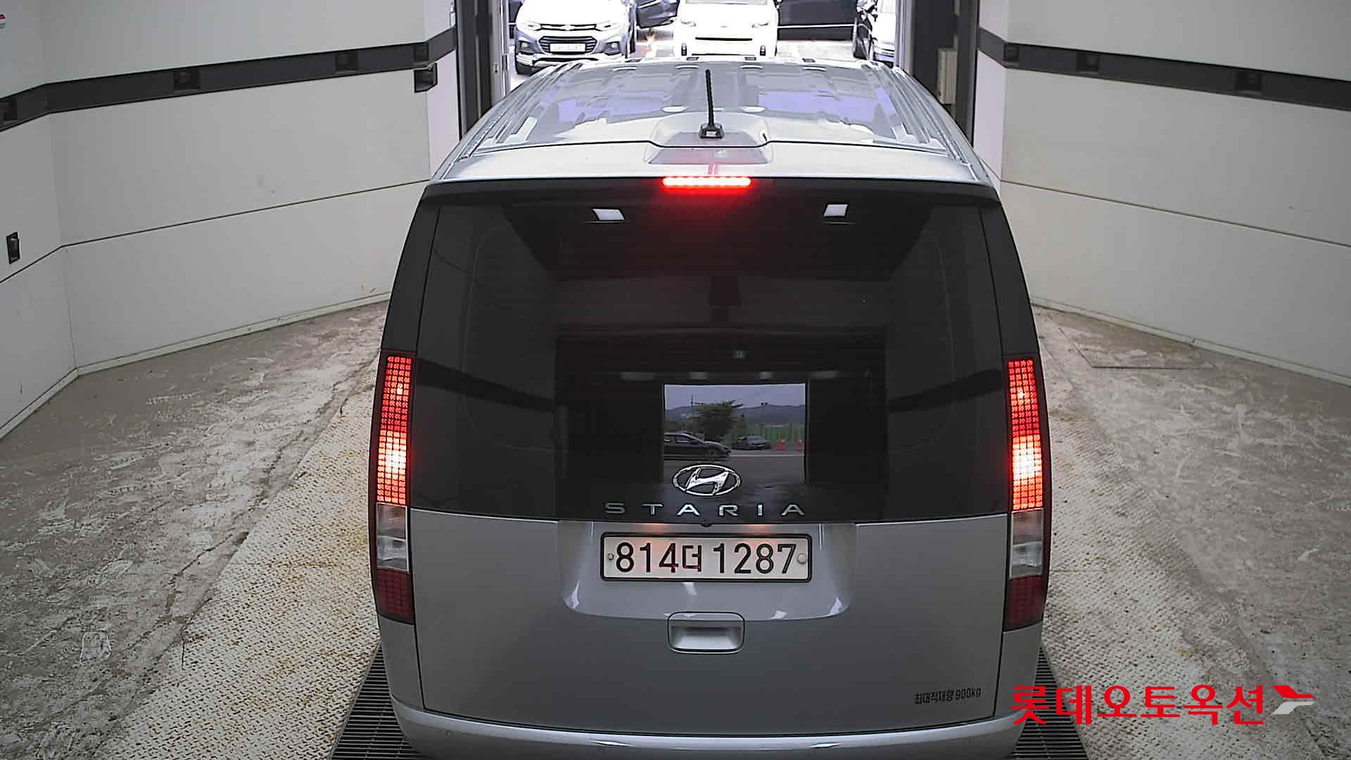 2023 - hyundai staria