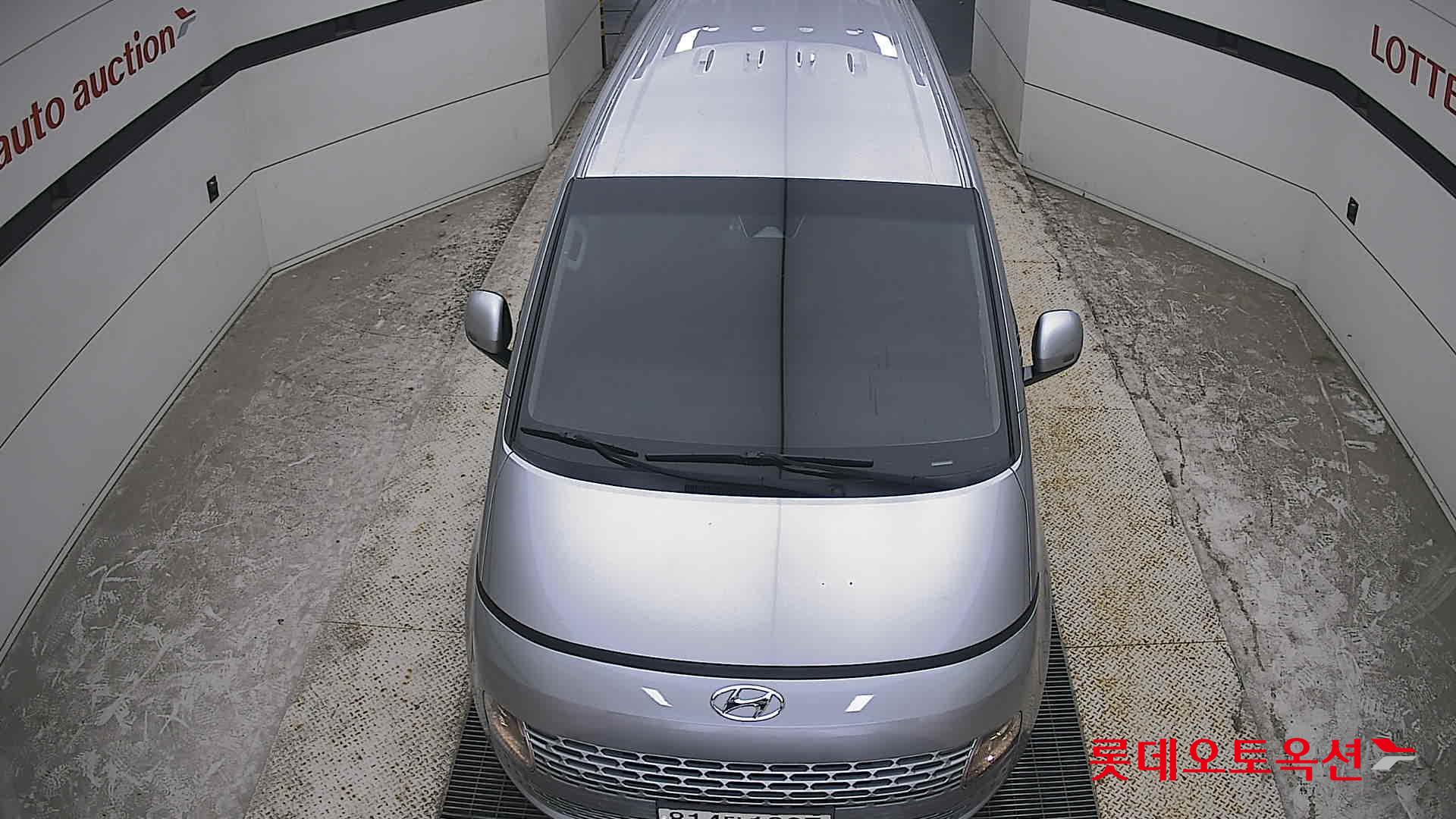 2023 - hyundai staria