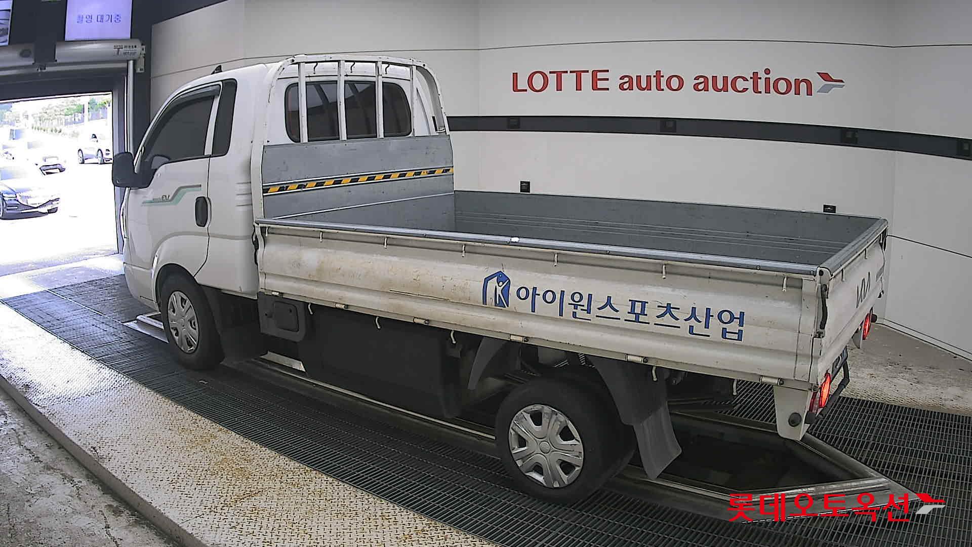 2022 - kia bongo