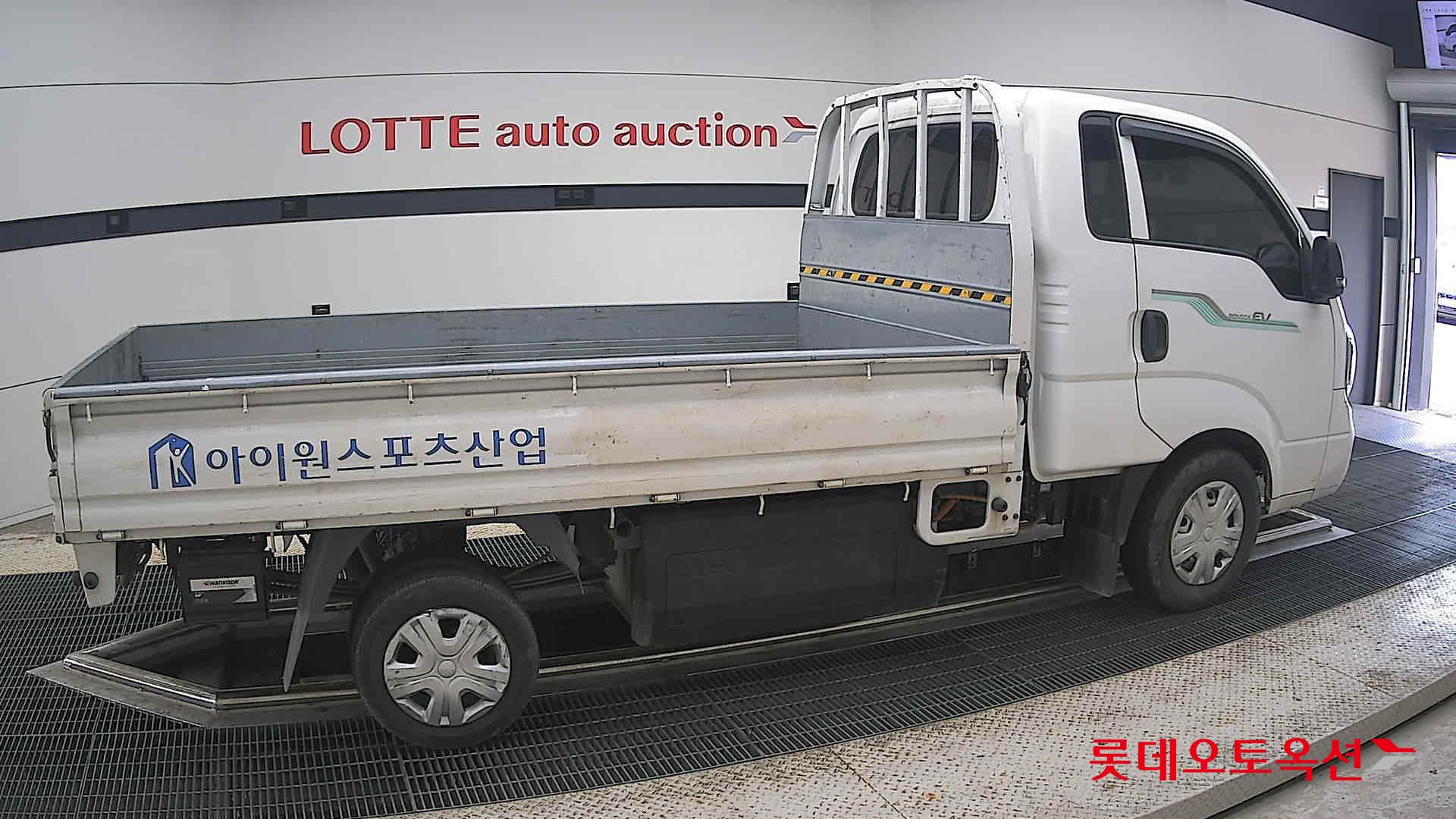 2022 - kia bongo